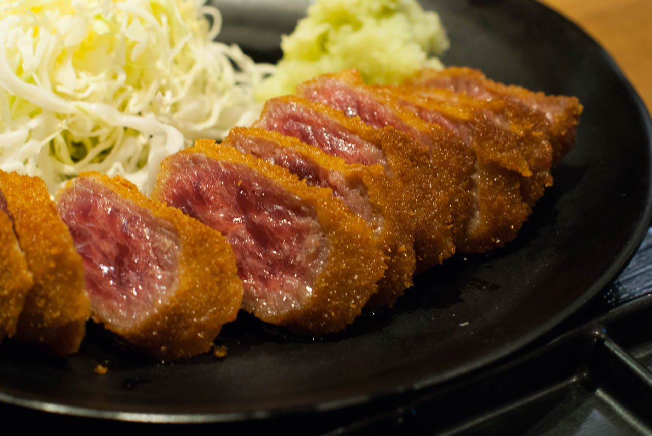 裏なんばで牛カツと丼でお腹いっぱい 裏なんば 日本橋 富士 Utatane Asia
