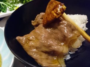 黒毛和牛･松茸丼